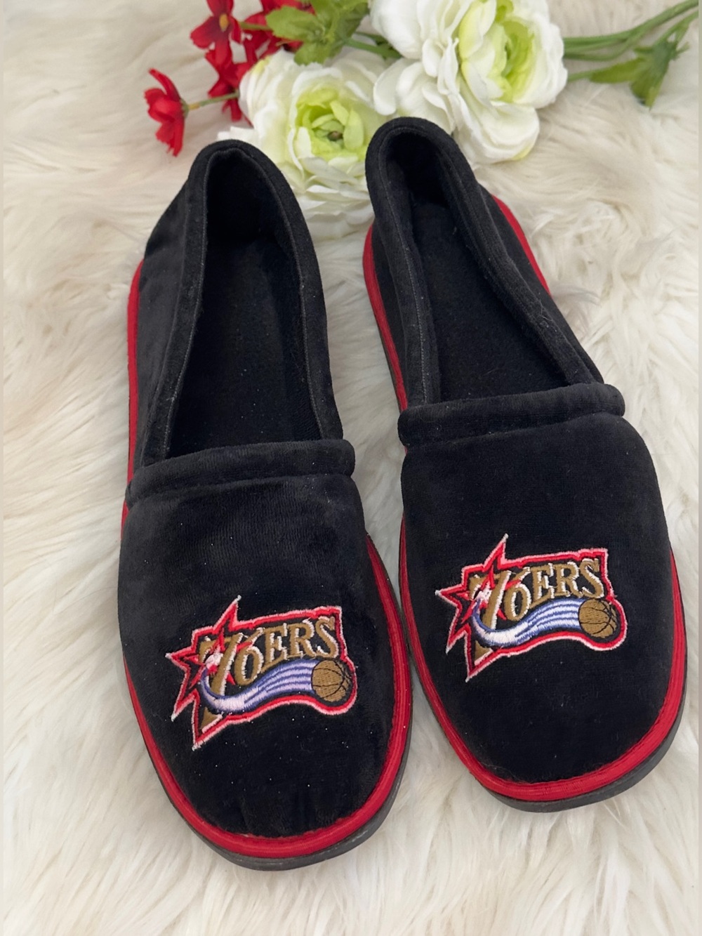 76ers Logo Black Velvet Loafer Slippers Men’s Sz LG (10-11) NEW!